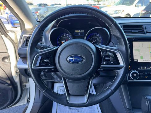 Used 2018 Subaru Outback 3.6R Limited image 12