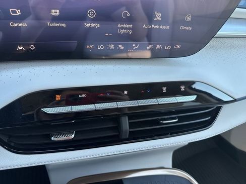 New 2026 Buick Enclave Avenir w/ Super Cruise Package AWD/4WD image 35