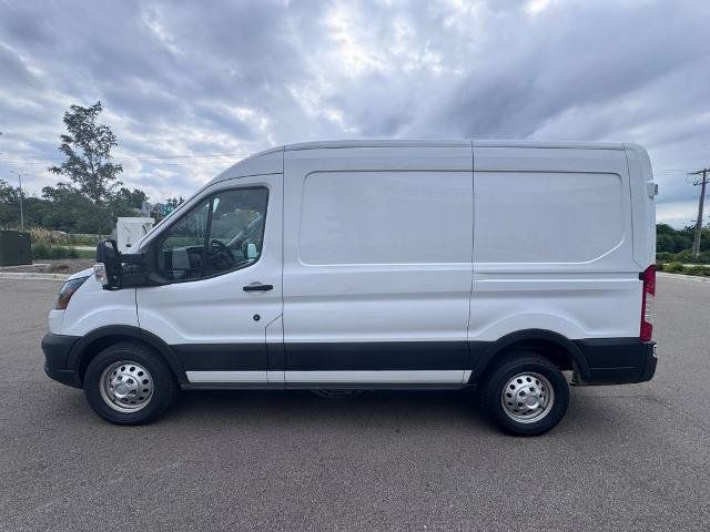 Certified 2023 Ford Transit 250 Medium Roof AWD image 4