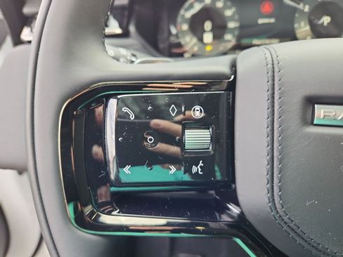 New 2026 Land Rover Range Rover Velar S image 19