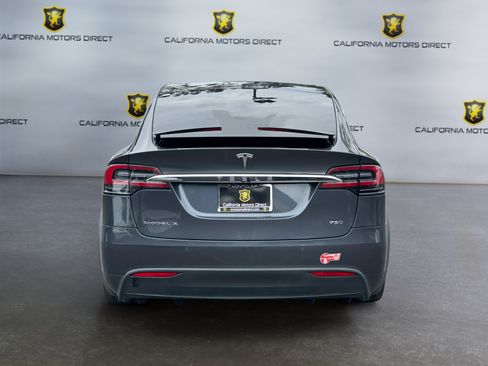 Used 2018 Tesla Model X 75D AWD/4WD image 4