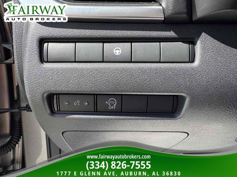 Used 2023 Nissan Rogue SV FWD image 17