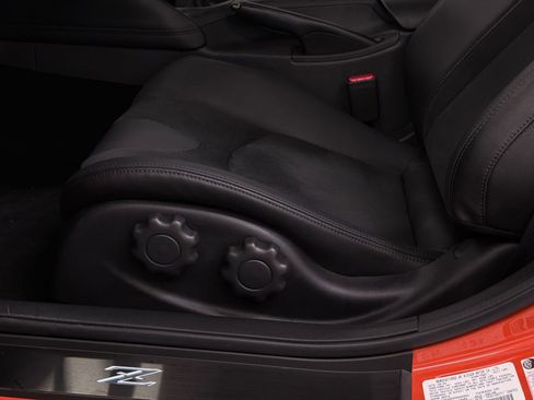 Used 2024 Nissan Z Performance w/ Heritage Edition RWD image 18