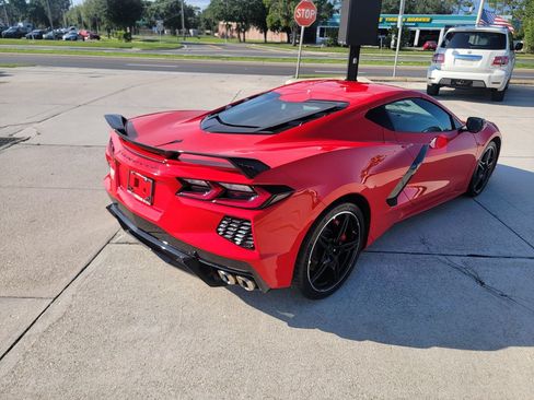 Used 2021 Chevrolet Corvette Stingray Coupe w/ Z51 Performance Package RWD image 5