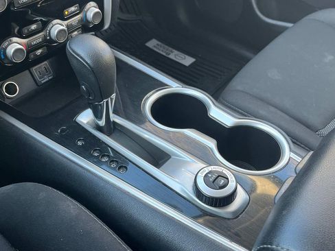 Used 2019 Nissan Pathfinder SV image 40