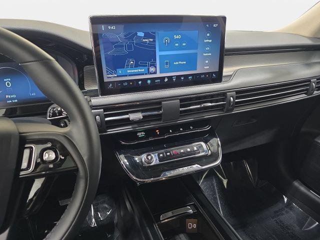 Certified 2023 Lincoln Corsair AWD w/ Equipment Group 101A image 17