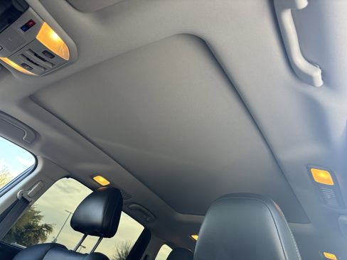 Used 2022 Subaru Ascent Limited w/ Technology Package image 30