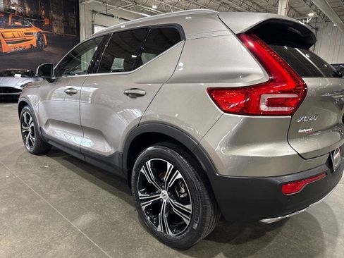 Used 2020 Volvo XC40 T4 Inscription image 36