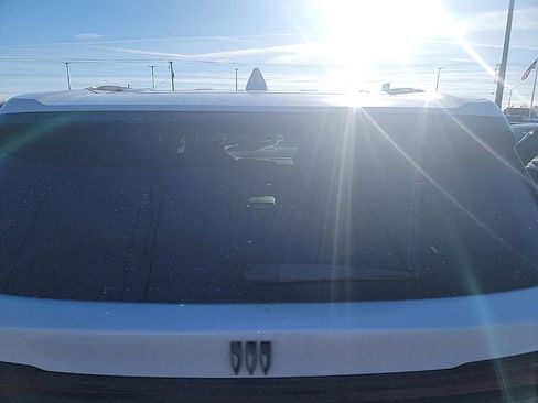 Certified 2025 Buick Enclave Sport Touring w/ Power Package image 11