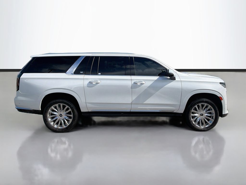 Used 2021 Cadillac Escalade ESV Premium Luxury w/ Driver Assist Tech Package AWD/4WD image 4
