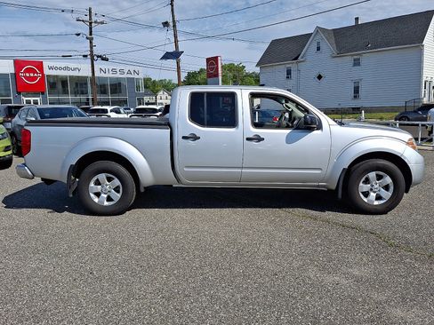 Used 2013 Nissan Frontier SV AWD/4WD image 4