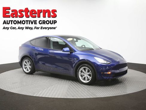 Used 2021 Tesla Model Y Long Range AWD/4WD image 44