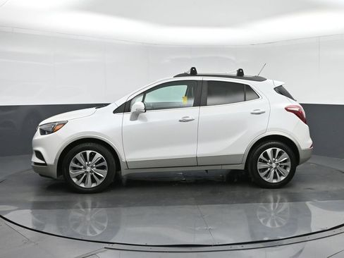 Used 2018 Buick Encore Preferred image 4