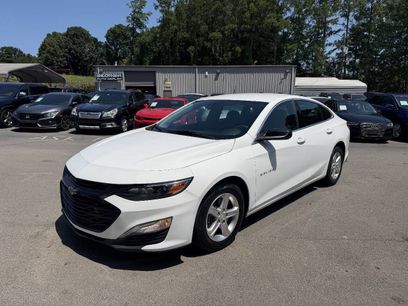 Used 2022 Chevrolet Malibu LS w/ Driver Confidence Package II
