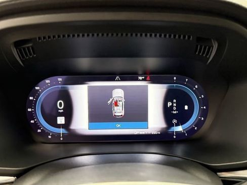 Certified 2023 Volvo XC60 B5 Ultimate w/ Climate Package image 16