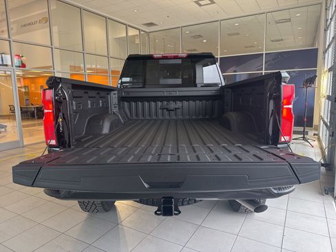 New 2026 Chevrolet Silverado 2500 ZR2 w/ LPO, Dark Essentials Package image 11