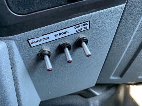 Used 2016 Ford F550 XL 165 W.B. 2D image 22