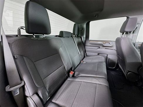 Used 2025 Chevrolet Silverado 2500 LT w/ Convenience Package image 27