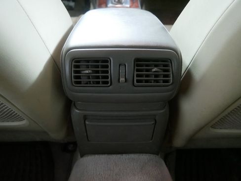 Used 2008 INFINITI G35 x Sedan w/ Premium Pkg image 16