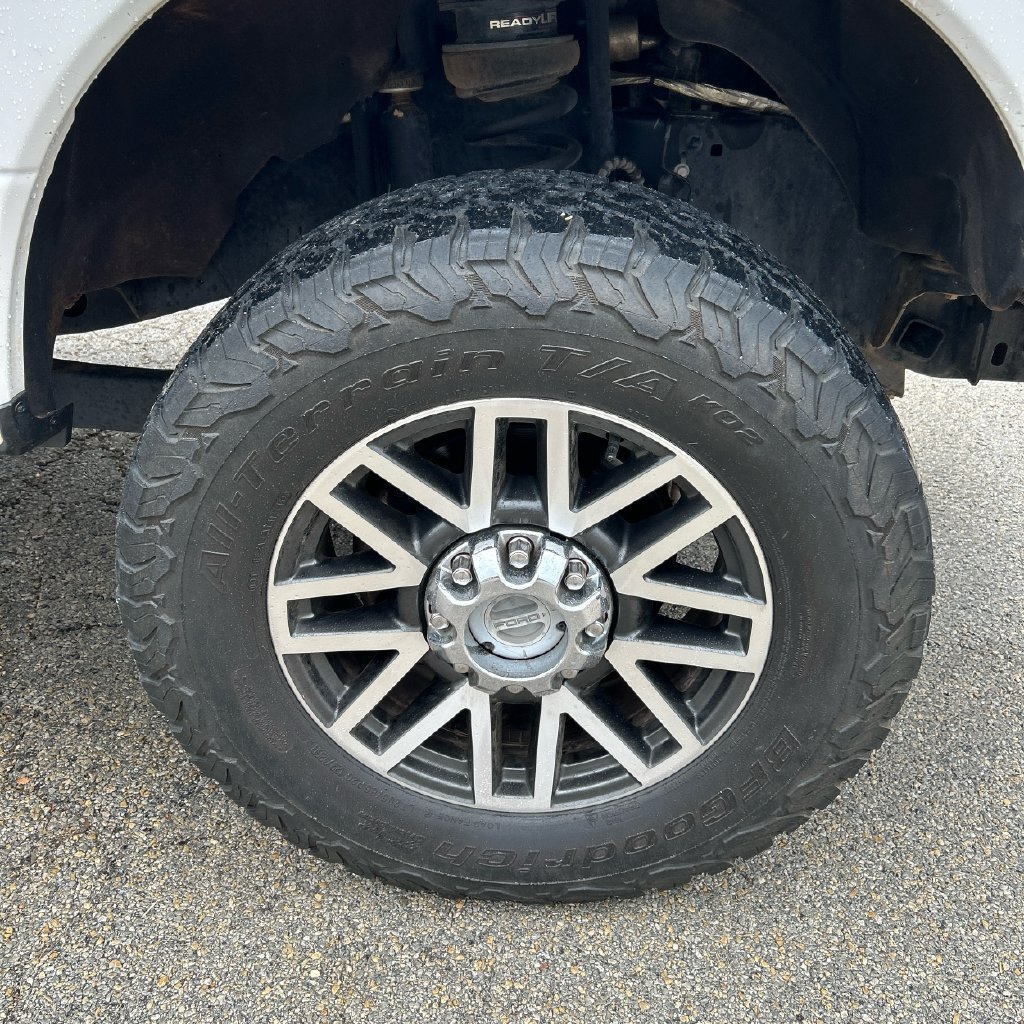 Used 2019 Ford F250 Lariat w/ Lariat Value Package AWD/4WD image 17