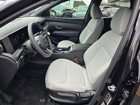 New 2025 Hyundai Santa Cruz SE image 13