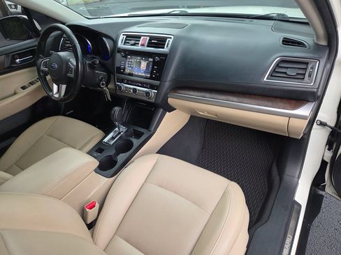 Used 2015 Subaru Outback 2.5i Limited AWD/4WD image 18