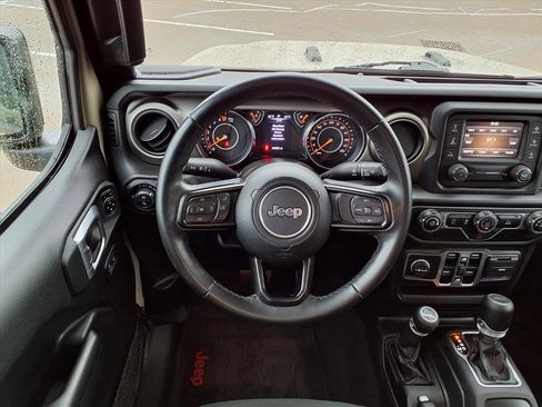 Used 2020 Jeep Gladiator Sport w/ Quick Order Package 24S image 16