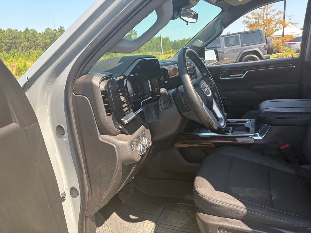 Used 2024 GMC Sierra 1500 Elevation w/ Preferred Package AWD/4WD image 33