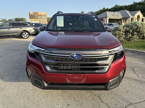 Certified 2025 Subaru Forester Limited w/ Popular Package #2 AWD/4WD image 8