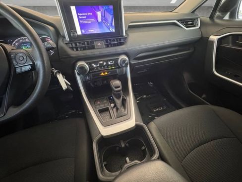 Used 2023 Toyota RAV4 LE FWD image 3