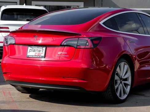 Used 2019 Tesla Model 3 Performance image 12