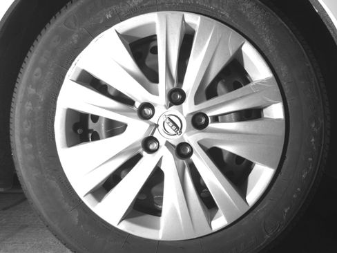 Used 2025 Nissan Sentra S FWD image 13