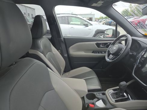 Certified 2025 Subaru Forester Limited AWD/4WD image 11