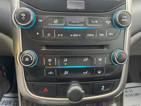 Used 2015 Chevrolet Malibu LT FWD image 27