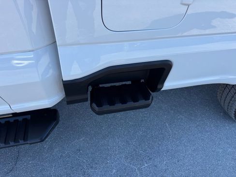 Certified 2024 Ford F250 XL w/ XL Off-Road Package image 26