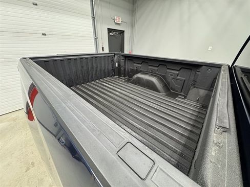 Used 2023 Chevrolet Silverado 1500 RST image 14