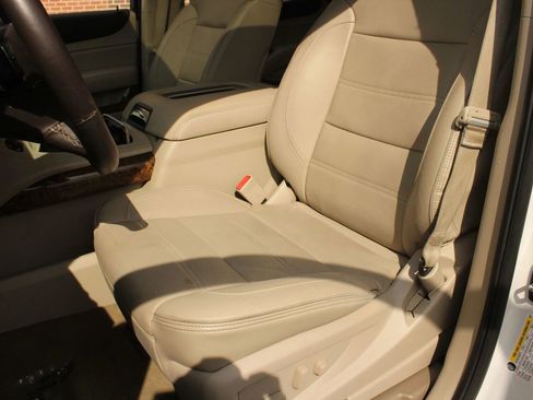 Used 2016 GMC Yukon Denali w/ Open Road Package image 14