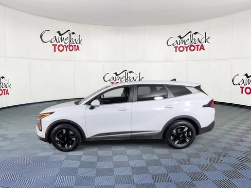 Used 2026 Kia Sportage LX FWD image 7