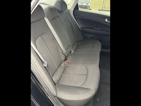 Used 2017 Kia Optima LX FWD image 16