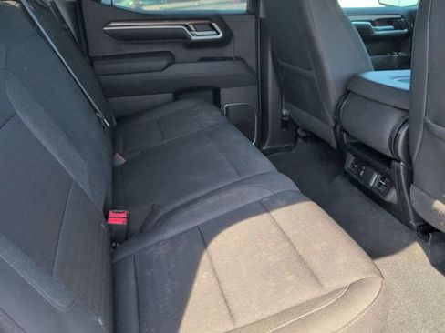 Used 2024 Chevrolet Silverado 1500 LT AWD/4WD image 18