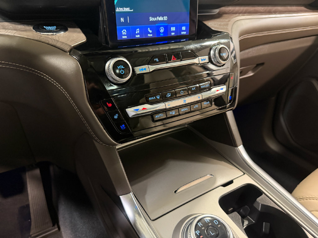 Used 2023 Ford Explorer Platinum w/ Technology Package AWD/4WD image 85