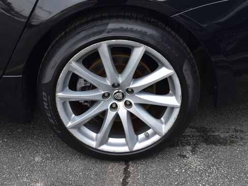 Used 2013 Jaguar XJ image 44