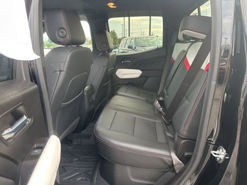 Used 2024 GMC Canyon AT4X image 28