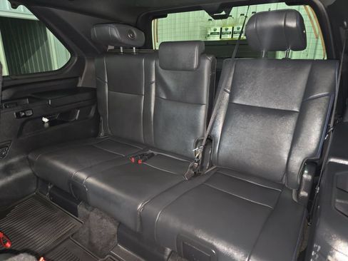 Used 2024 Toyota Sequoia Platinum AWD/4WD image 24