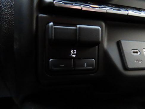 Used 2022 Chevrolet Silverado 1500 High Country image 29