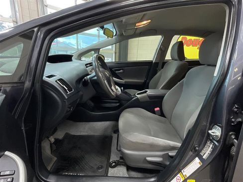 Used 2013 Toyota Prius Two FWD image 11