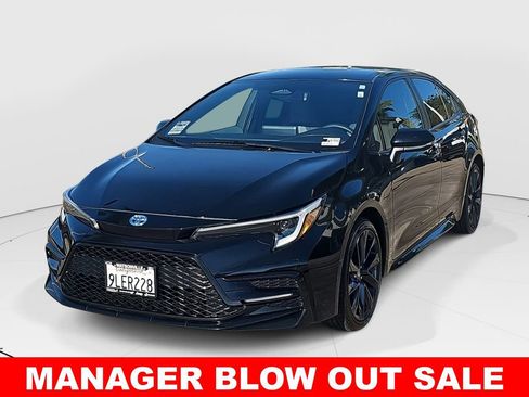 Used 2024 Toyota Corolla SE w/ Convenience Package image 7