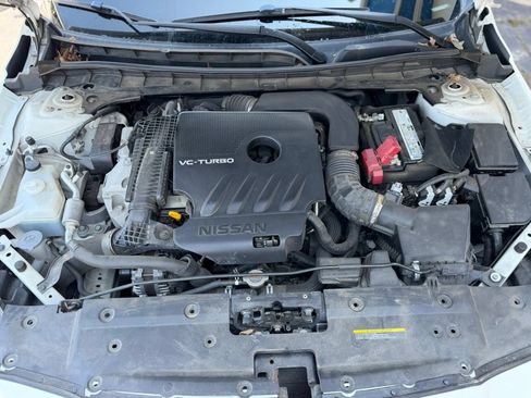 Used 2020 Nissan Altima 2.0 Platinum FWD image 18
