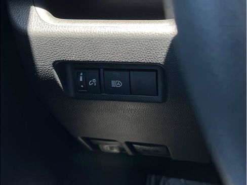 Used 2023 Toyota RAV4 LE FWD image 20