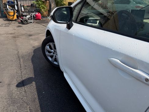 Used 2020 Toyota Corolla LE FWD image 28